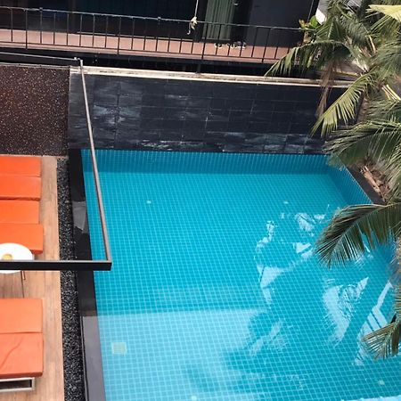 V20 Boutique Jacuzzi Hotel - Sha Extra Plus Bangkok Kültér fotó